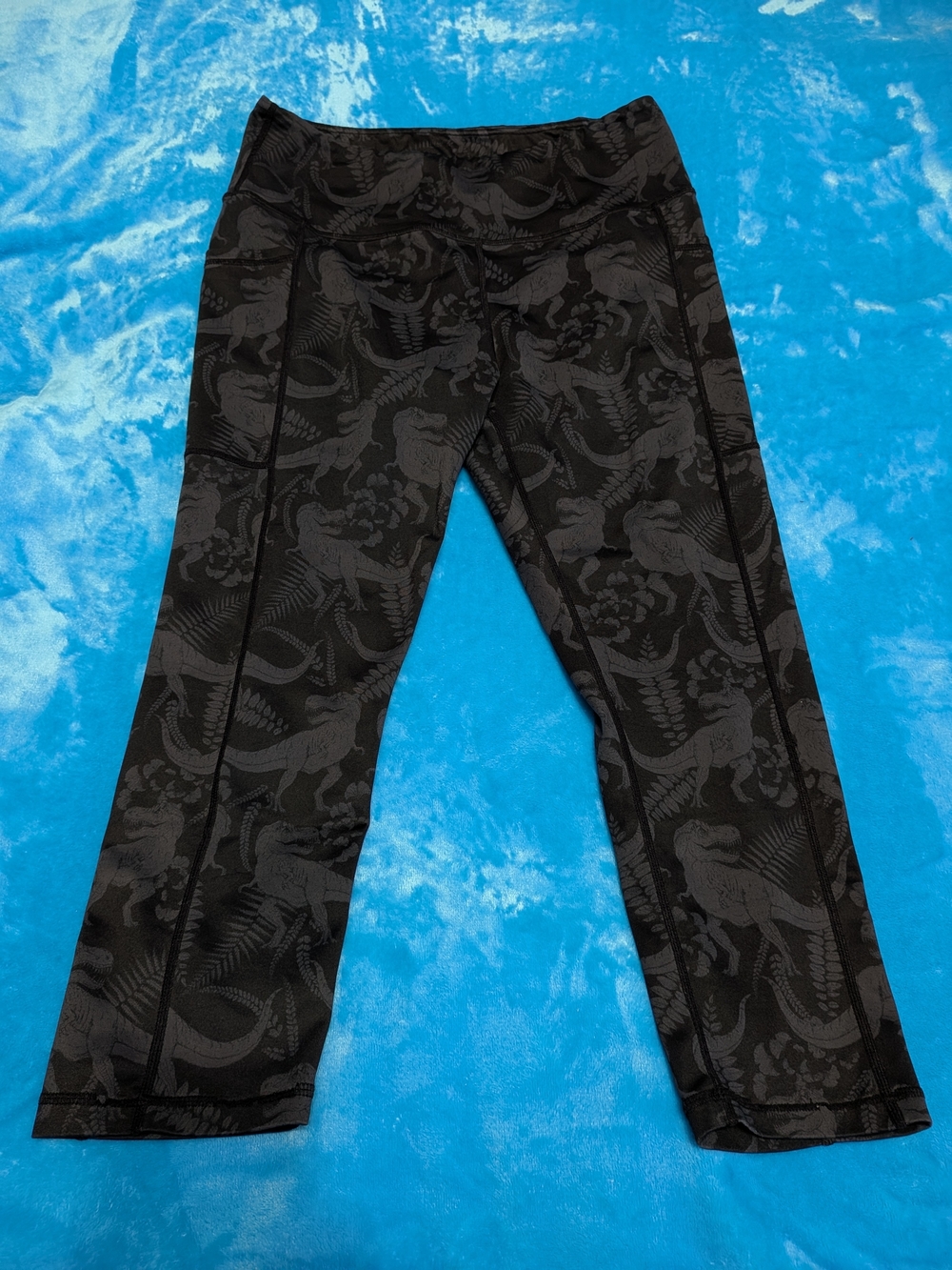 🦖 Black Dinosaur Print Athletic Leggings 🖤